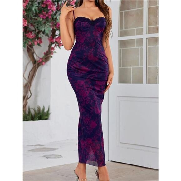 Lace Sweetheart Neck Bodycon Maxi Dress - Picture 1 of 6